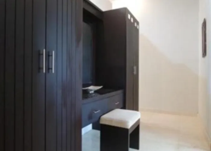 Chichi's Bungalows & Suites Hotel Kerobokan (Bali)